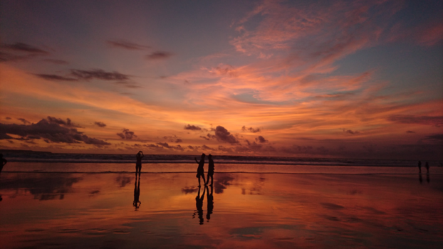 Seminyak - I love orange!